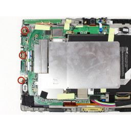 Слот для карты ASUS Eee Pad Transformer microSD, порт HDMI и разъем для наушников