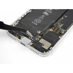 Замена iPhone 8 Wi-Fi антенны